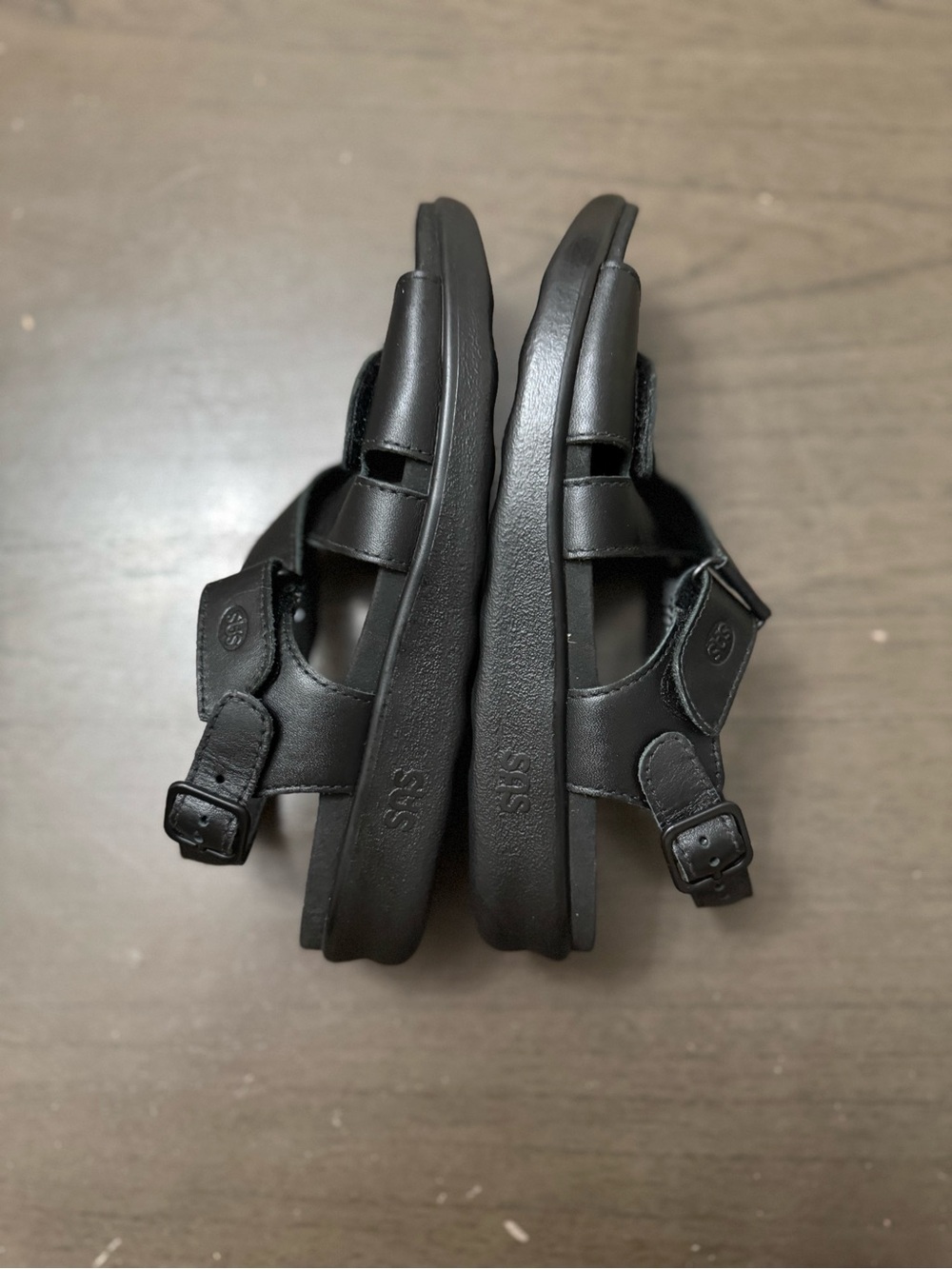 SAS Black Leather Cross-Strap Sandals - Picture 7 of 11